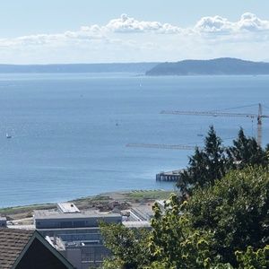 Meet your Posher, Sumom